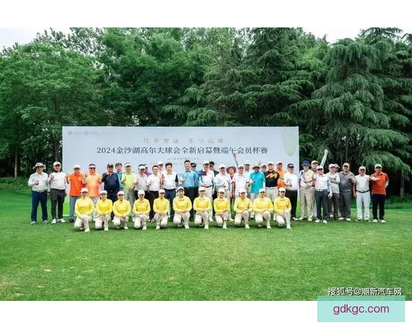 挑战畅销纪录！揭示高尔夫杯赛背后的绝密策略和技巧